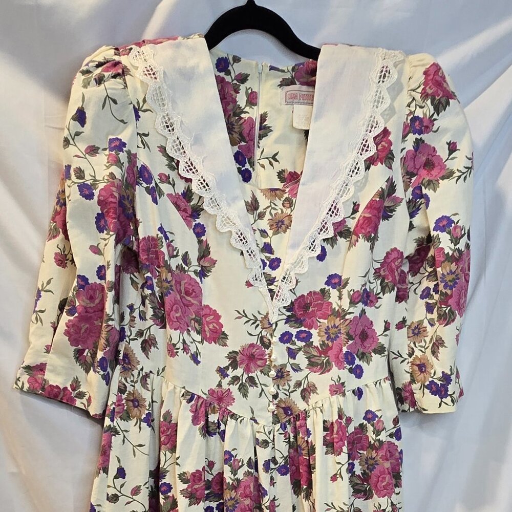 80's Lisa Petites Dress Floral Size 14 Belt Collard Cottagecore